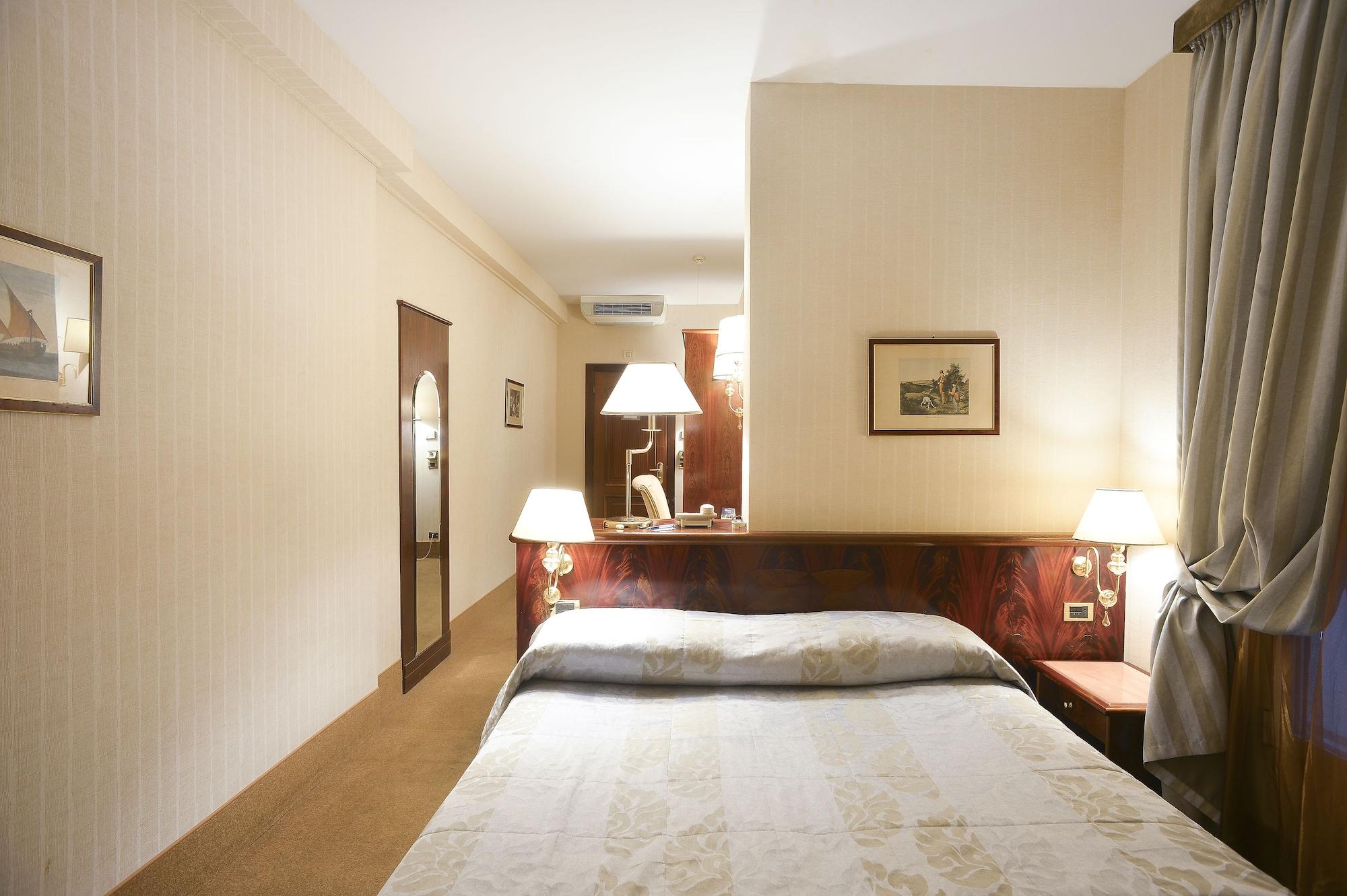 Zanhotel Tre Vecchi Bolonya Dış mekan fotoğraf