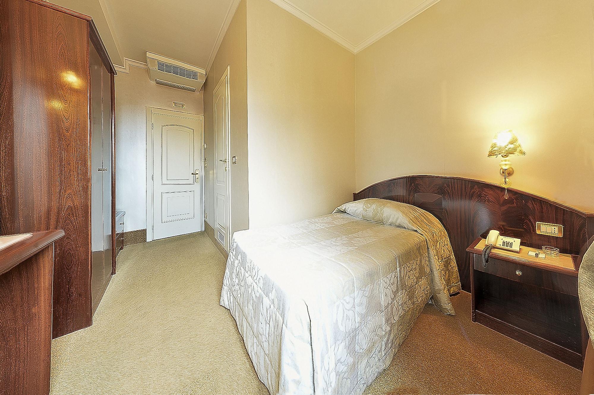 Zanhotel Tre Vecchi Bolonya Dış mekan fotoğraf
