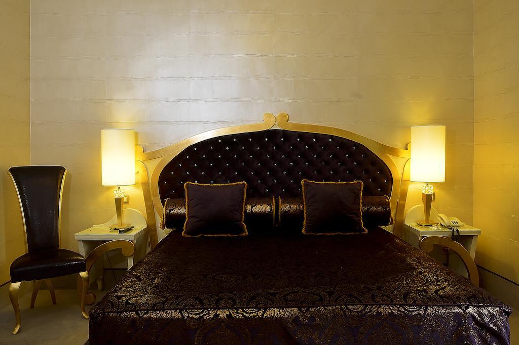 Zanhotel Tre Vecchi Bolonya Dış mekan fotoğraf