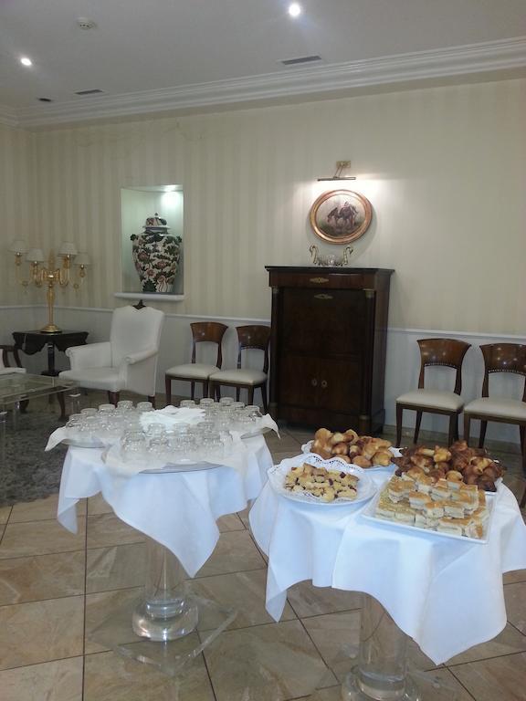 Zanhotel Tre Vecchi Bolonya Dış mekan fotoğraf
